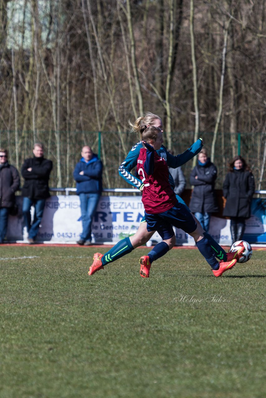 Bild 271 - B-Juniorinnen VfL Oldesloe - Krummesser SV _ Ergebnis: 4:0